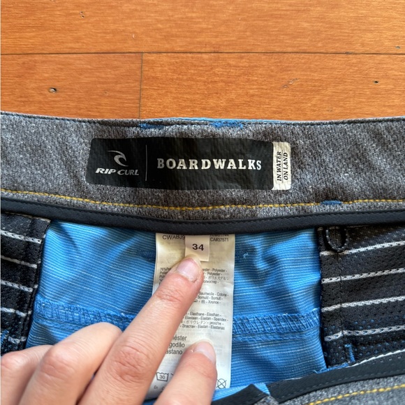 Mens Rip Curl Shorts - Picture 3 of 4